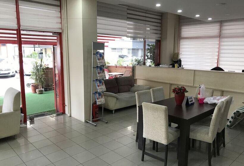 هتل Adana Hostel 1