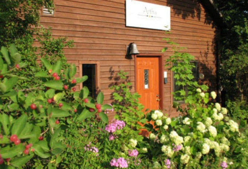 فندق Artha Bed And Breakfast