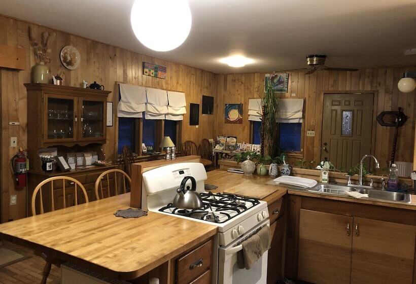 فندق Artha Bed And Breakfast