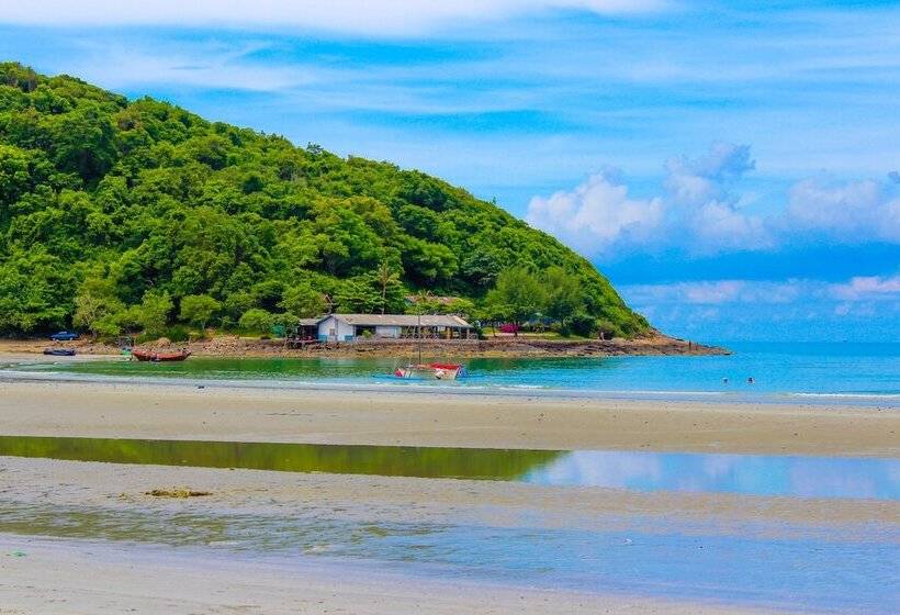 هتل Fah Talay Resort