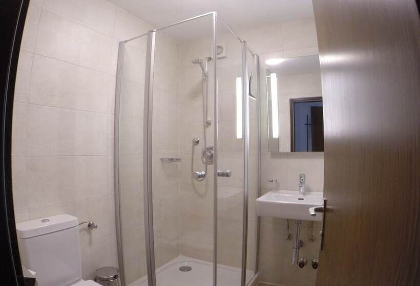 هتل Haus Brabant