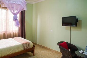 هتل Homely Nest