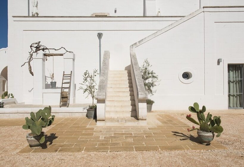 هتل Masseria Le Torri