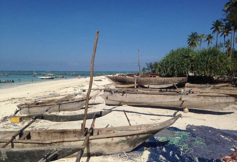 هتل Ocean Breeze Lodge