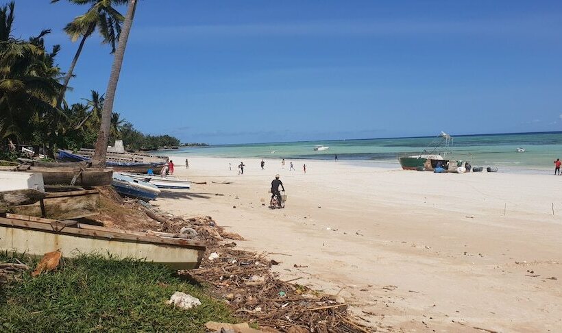 هتل Ocean Breeze Lodge