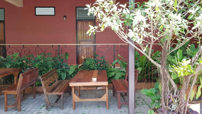 هتل Pakdee House