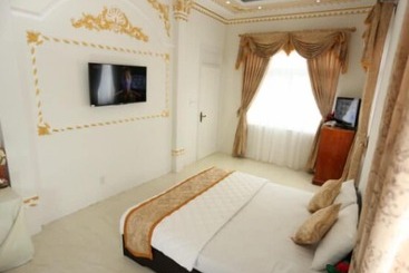 Queen Hotel Nha Trang