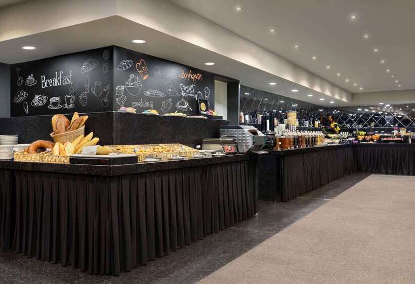 Fotos del hotel Tryp By Wyndham Istanbul Sancaktepe:  49