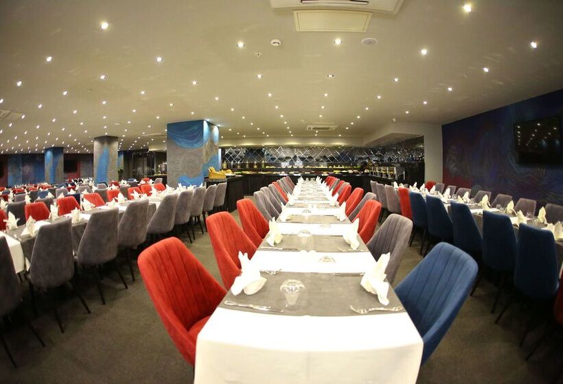 Fotos del hotel Tryp By Wyndham Istanbul Sancaktepe:  36