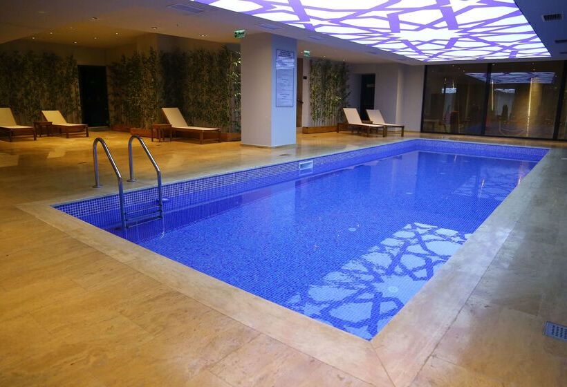 Fotos del hotel Tryp By Wyndham Istanbul Sancaktepe:  40