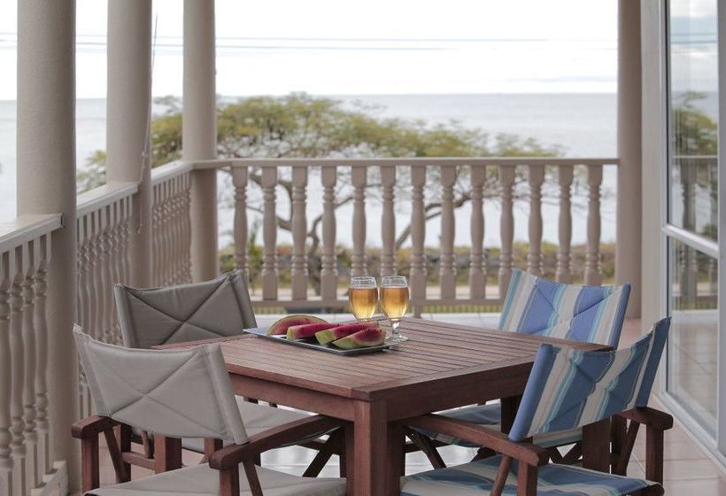 هتل Villa Apartments Westside