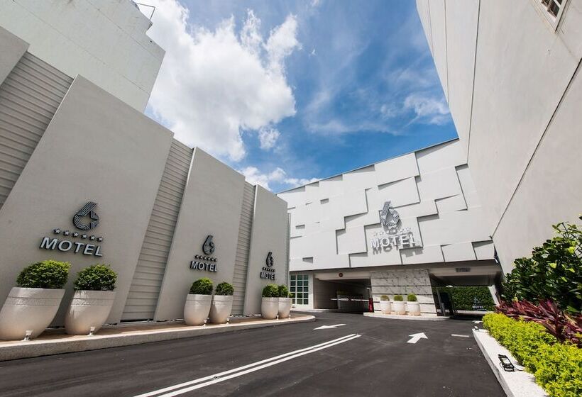 Six Star Motel  Taoyuan