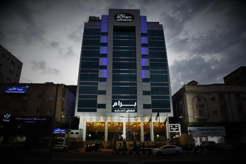هتل Bram Suites