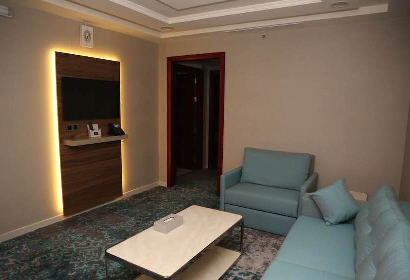 هتل Bram Suites