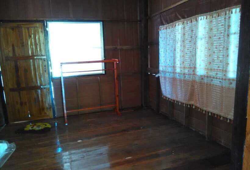 هتل Loei Airport Homestay