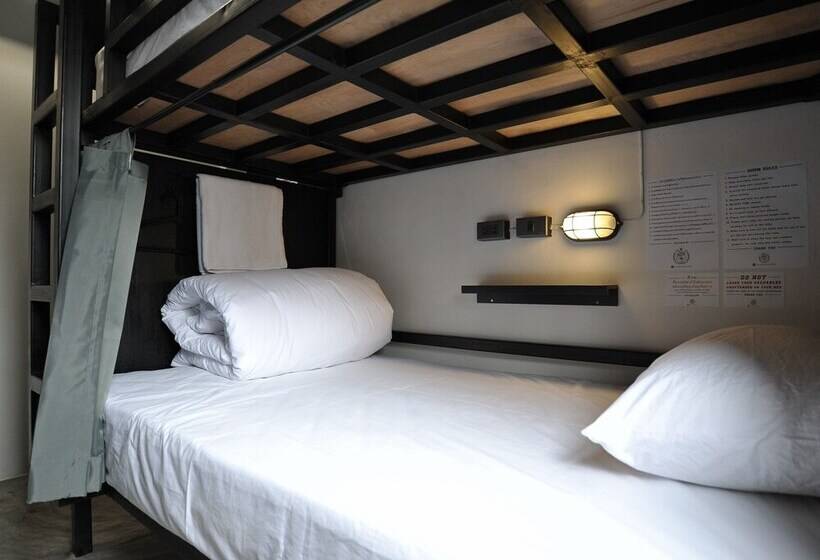 هتل Our Secret Base   Hostel