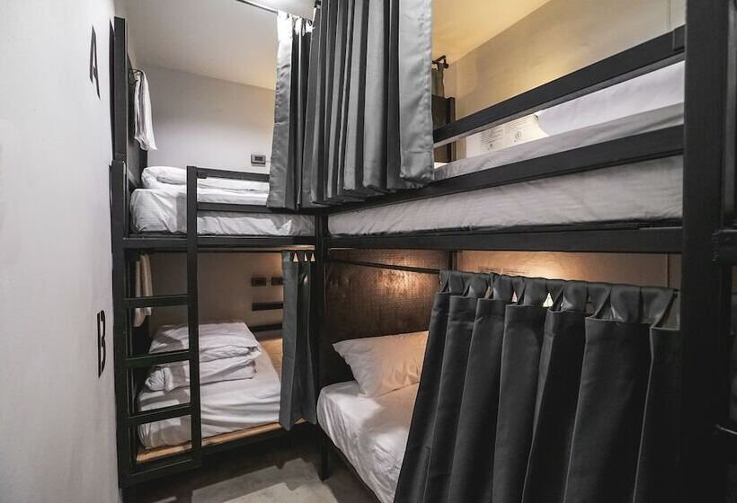 هتل Our Secret Base   Hostel