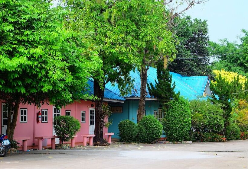 فندق P Resort