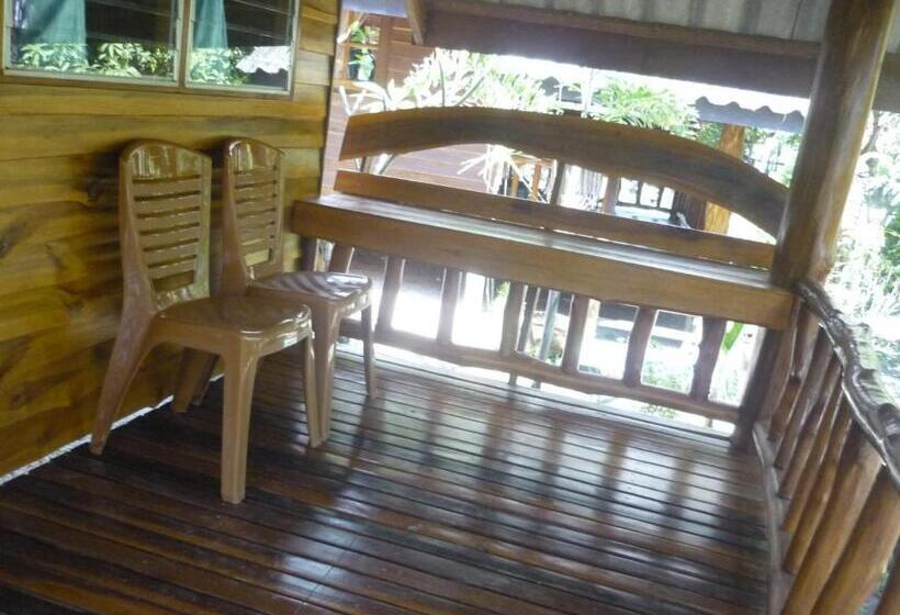 هتل Pasai Beach Lodge