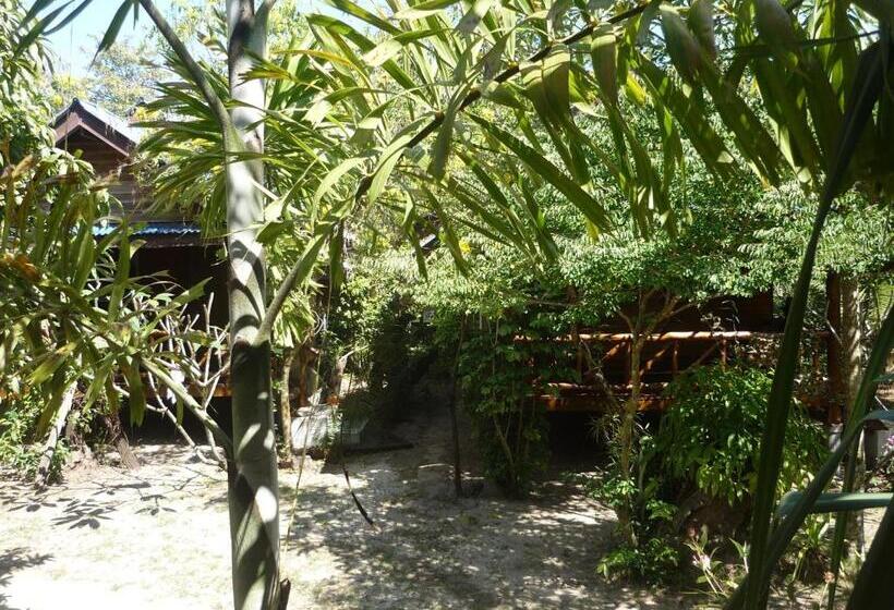 هتل Pasai Beach Lodge