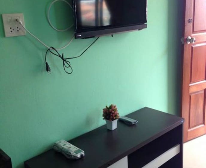 Отель Raweewan Place