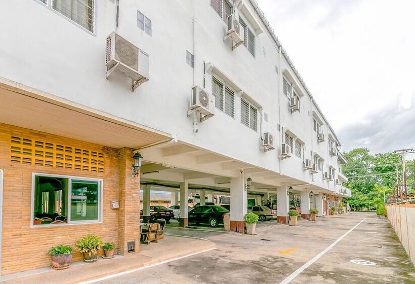 هتل Sathorn Mansion