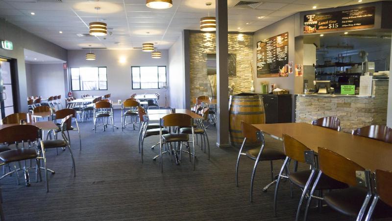 酒店 Tenterfield Tavern And Motor Inn