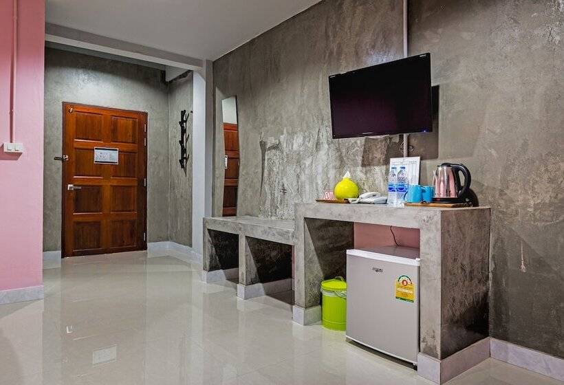 The Guest Hotel   Hostel