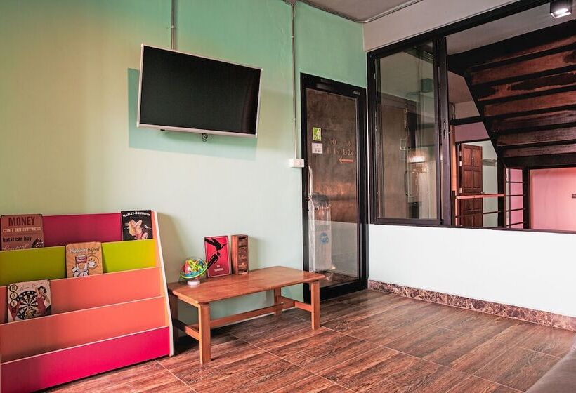 The Guest Hotel   Hostel