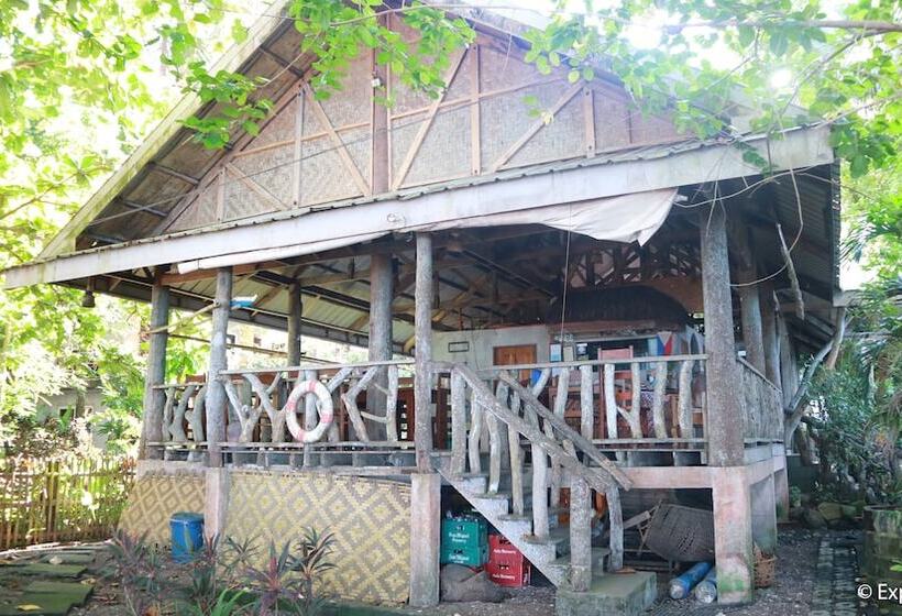 Hotelli Algen's Dive Resort