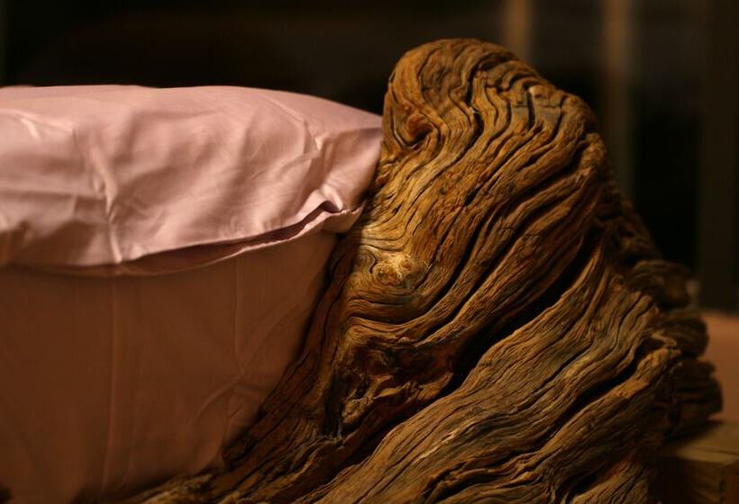 هتل Enjoy Holidays