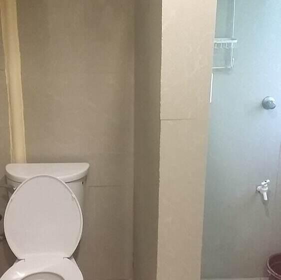 호텔 Garces Budget Apartelle