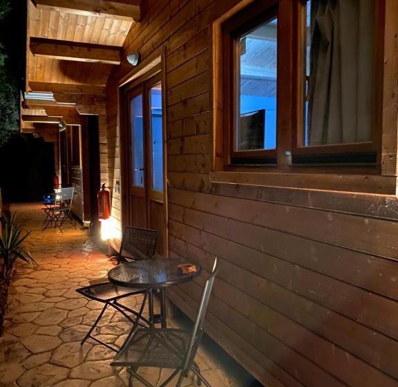 هتل Golden Sun Villas