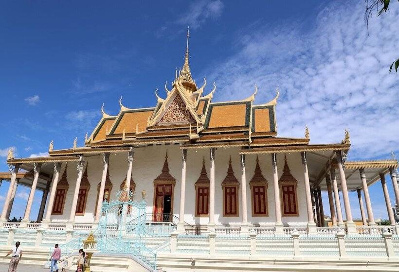 Отель Granferte Phnom Penh