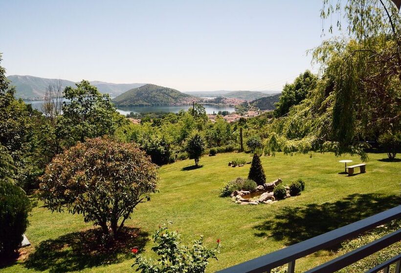 ホテル Guesthouse Vissinokipos   Biker Friendly   Motorrad