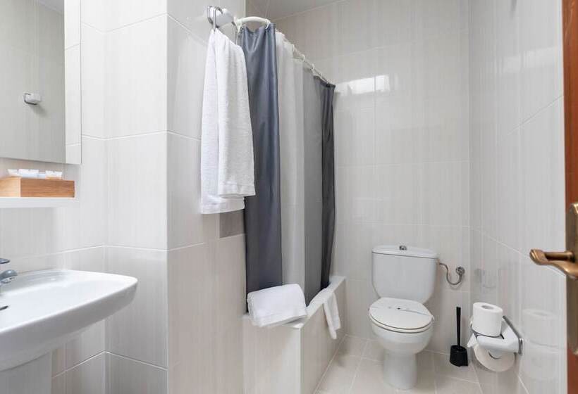 فندق Hostal La Costa