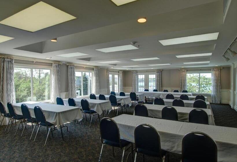 هتل Sag Harbor Inn