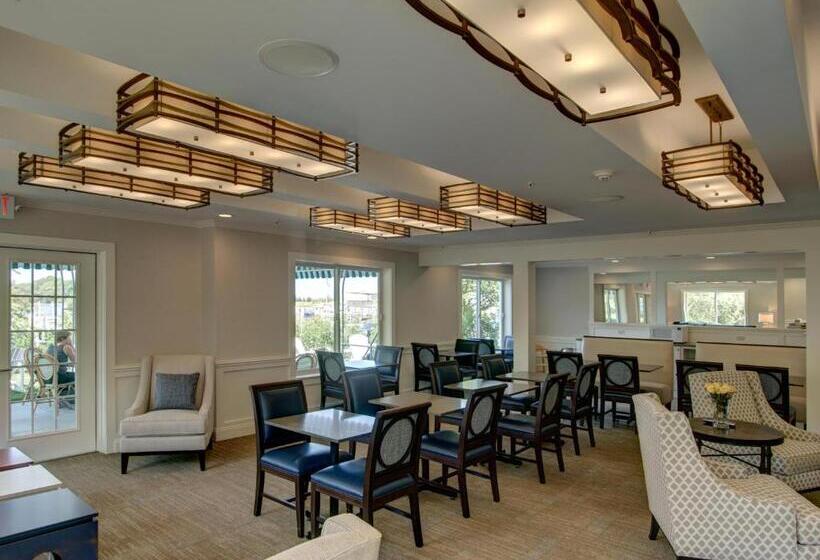 هتل Sag Harbor Inn
