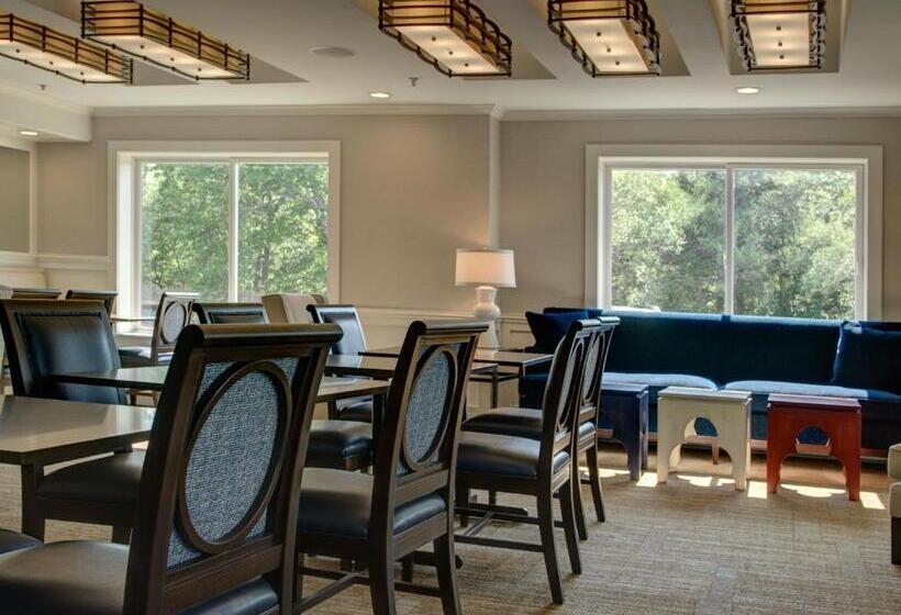 هتل Sag Harbor Inn