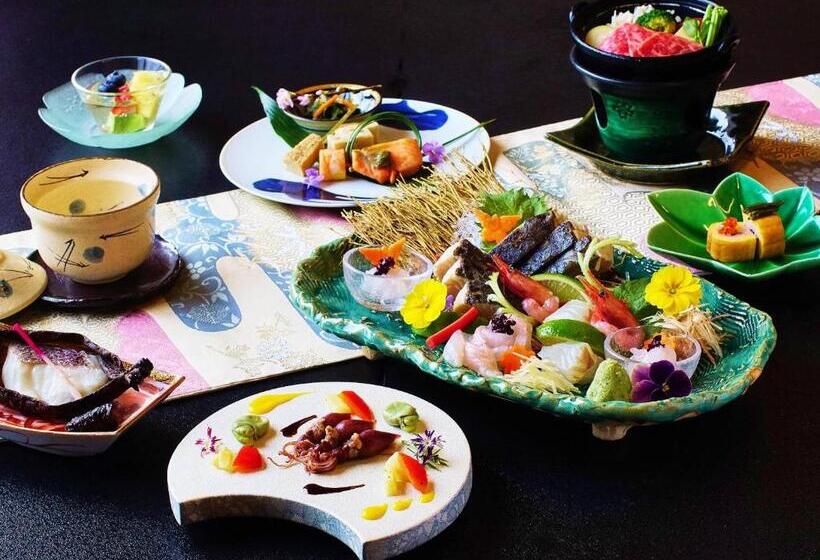 בית מלון כפרי Sanrakuen