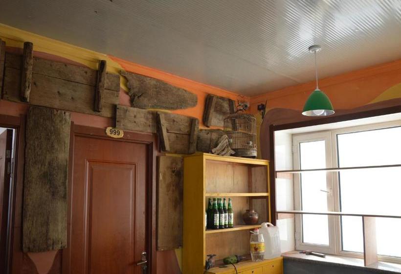Hotel Snow Valley International Hostel