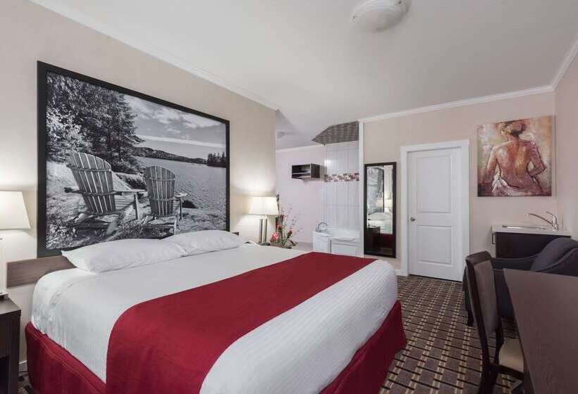 هتل Super 8 By Wyndham Watrous