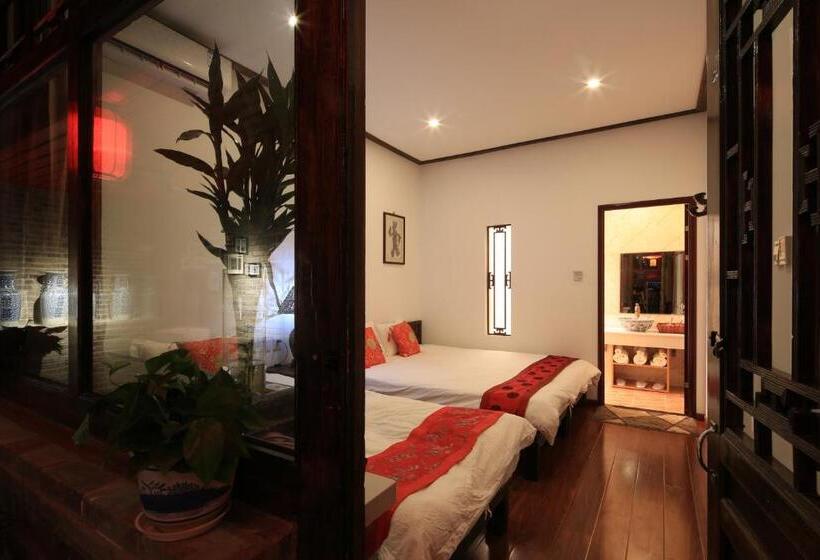 هتل The Great Wall Courtyard Hostel