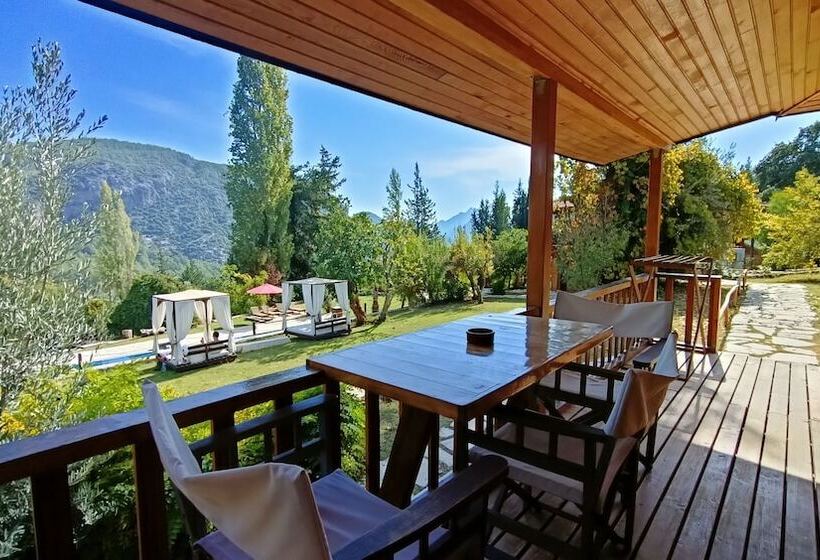 Lycia Nature House