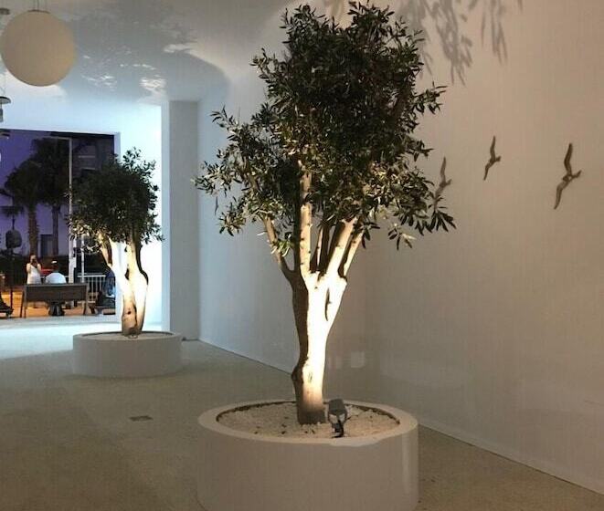 هتل Abacus Suites