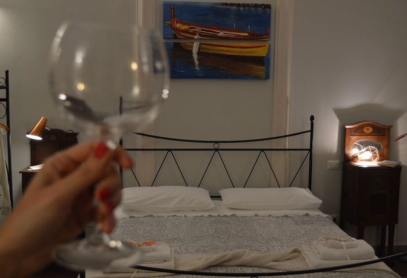 هتل Bed, Book & Breakfast Landolina