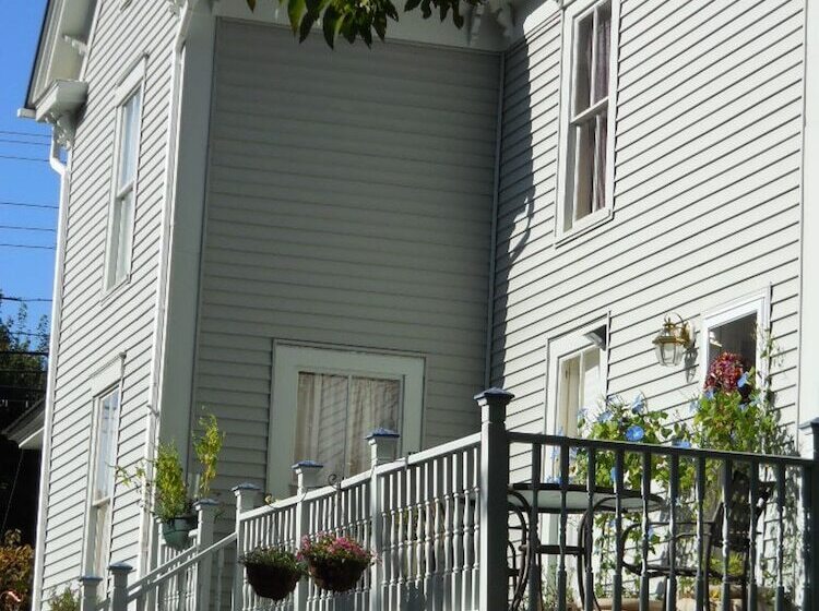 فندق Calais Crossing B&b