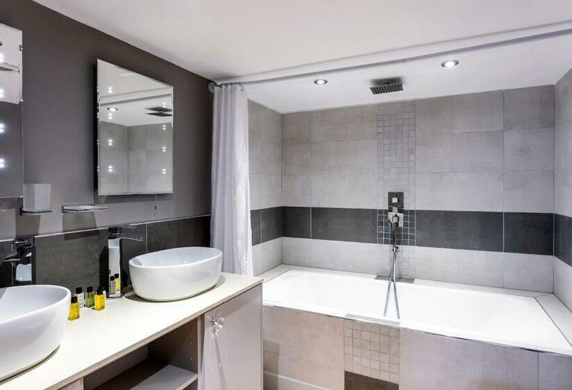 ホテル Dome House