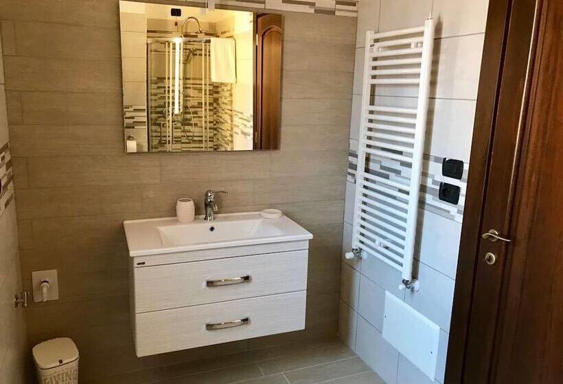 فندق Eleven Bed & Breakfast