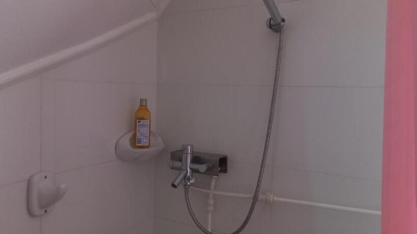 هتل Loversnest Self Catering